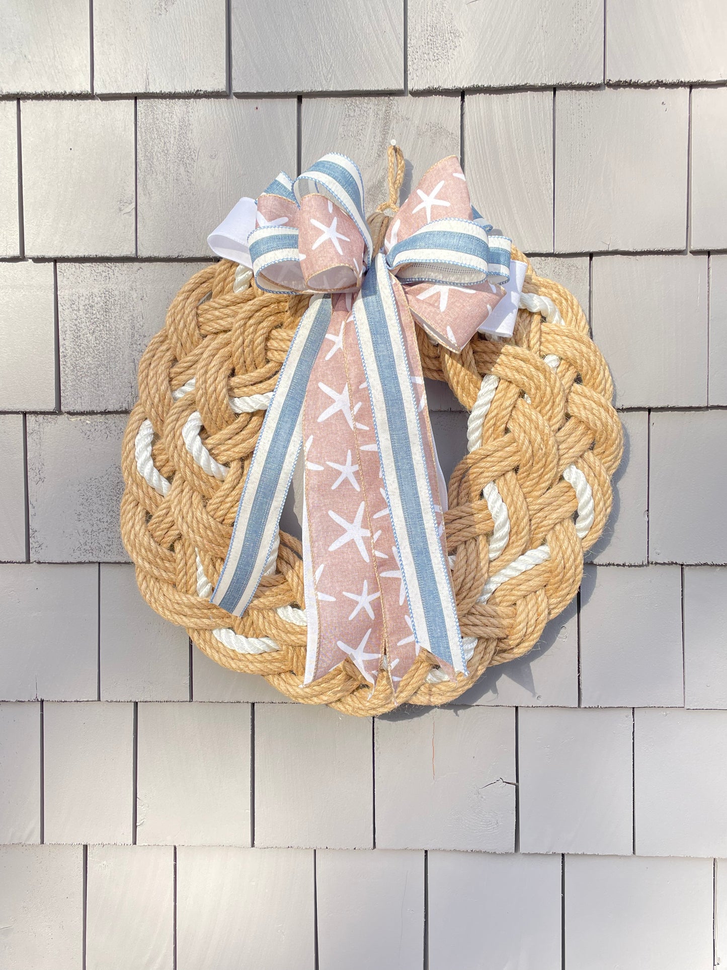 20” Double Braided Jute Wreath with/ White Boat Rope Accent