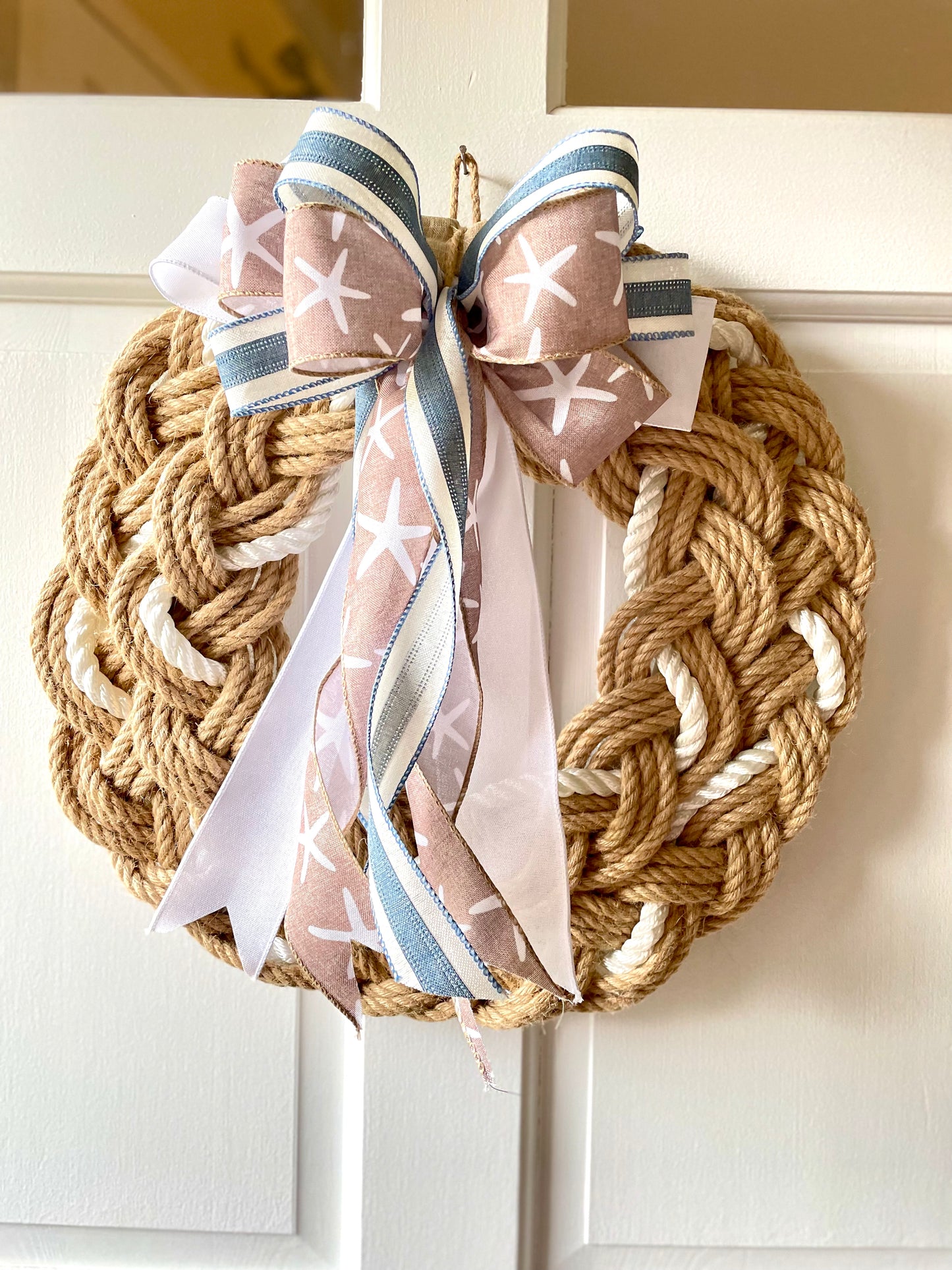 20” Double Braided Jute Wreath with/ White Boat Rope Accent