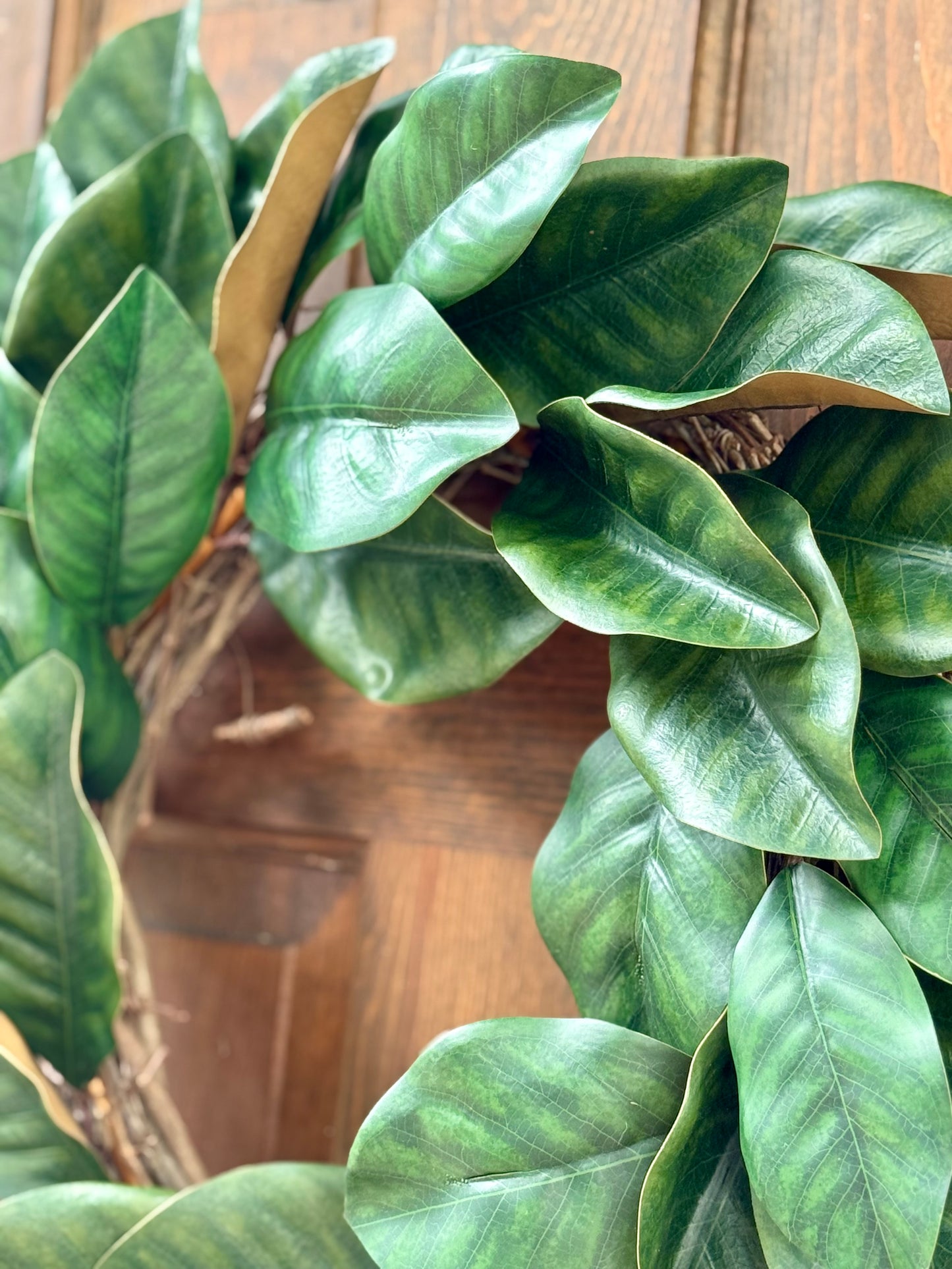 18” Classic Magnolia wreath