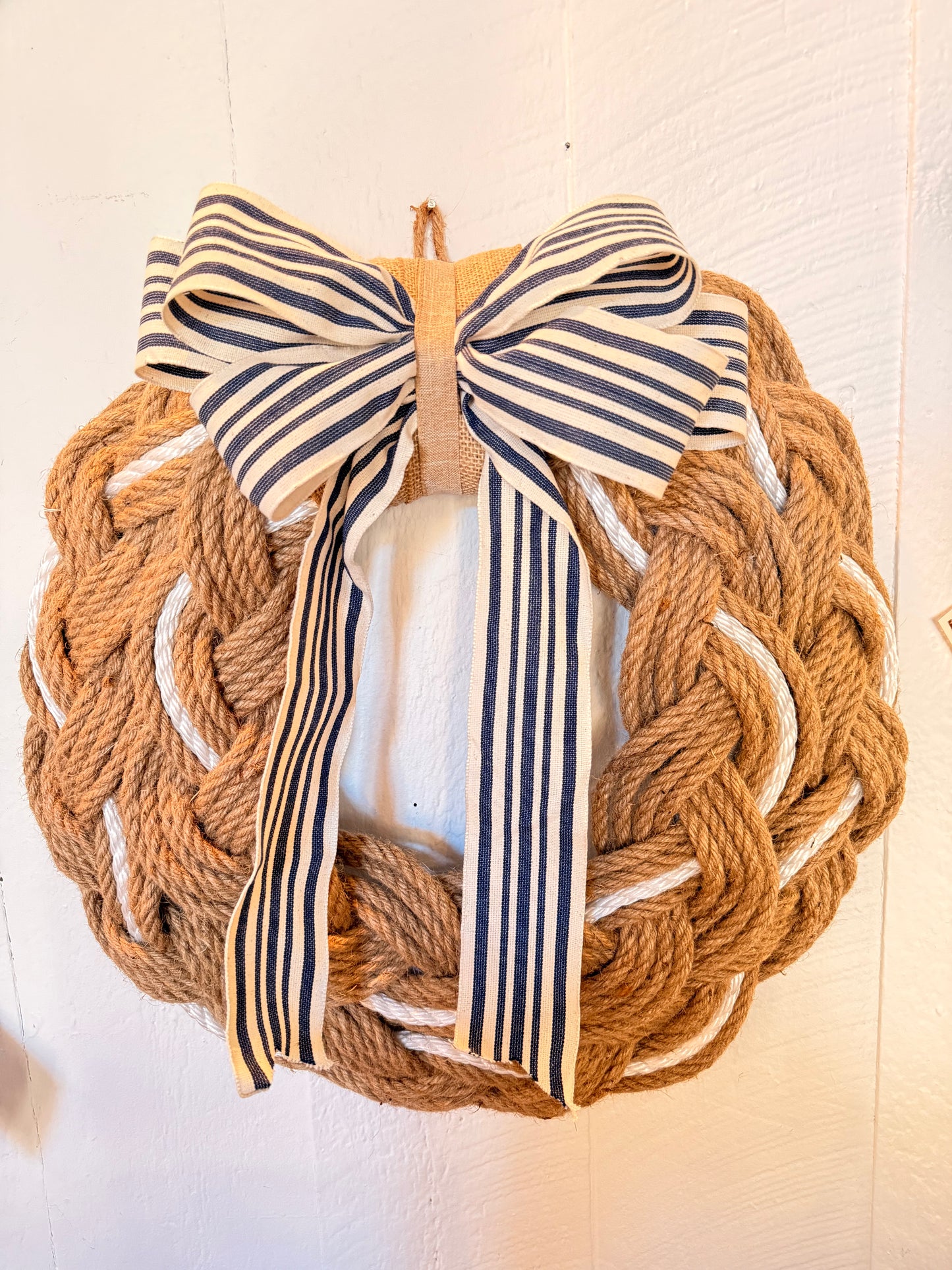 20” Double Braided Jute w/ White lobster rope