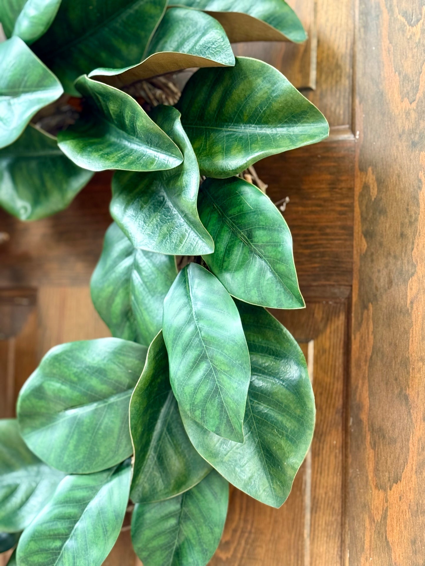 18” Classic Magnolia wreath