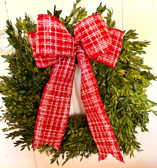 16” Fresh Boxwood Wreath