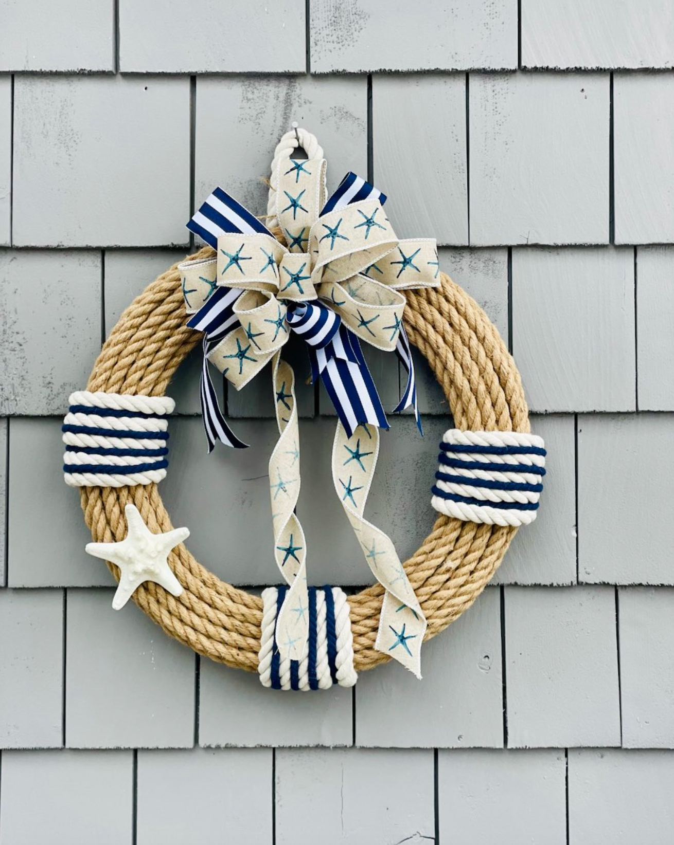 15" Jute Wreath w/ Knotty Starfish