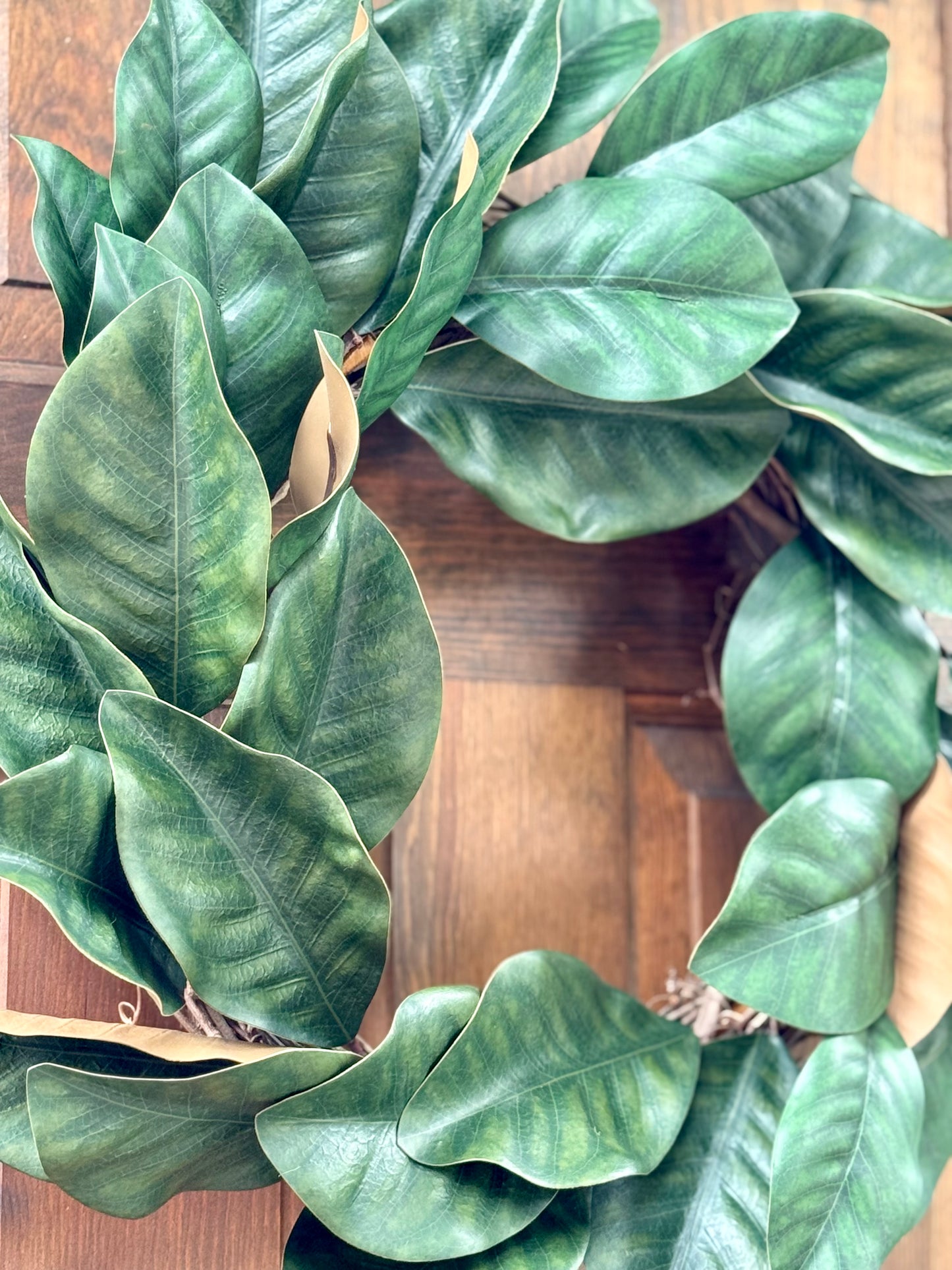 18” Classic Magnolia wreath